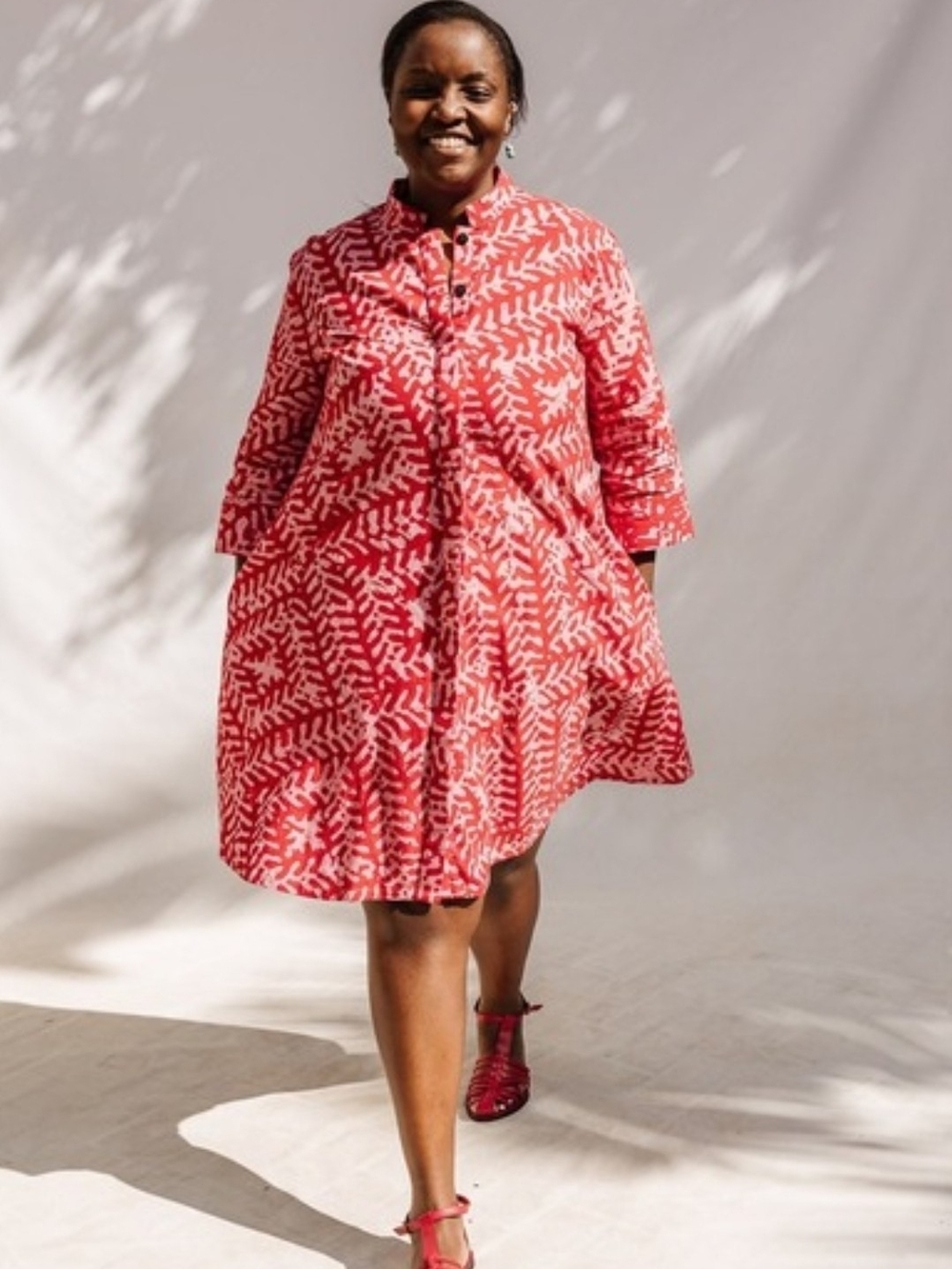 NEW WITH TAGS Zuri Women’s Red BATIK Printed Dress - Maraschino Pattern XL Long
